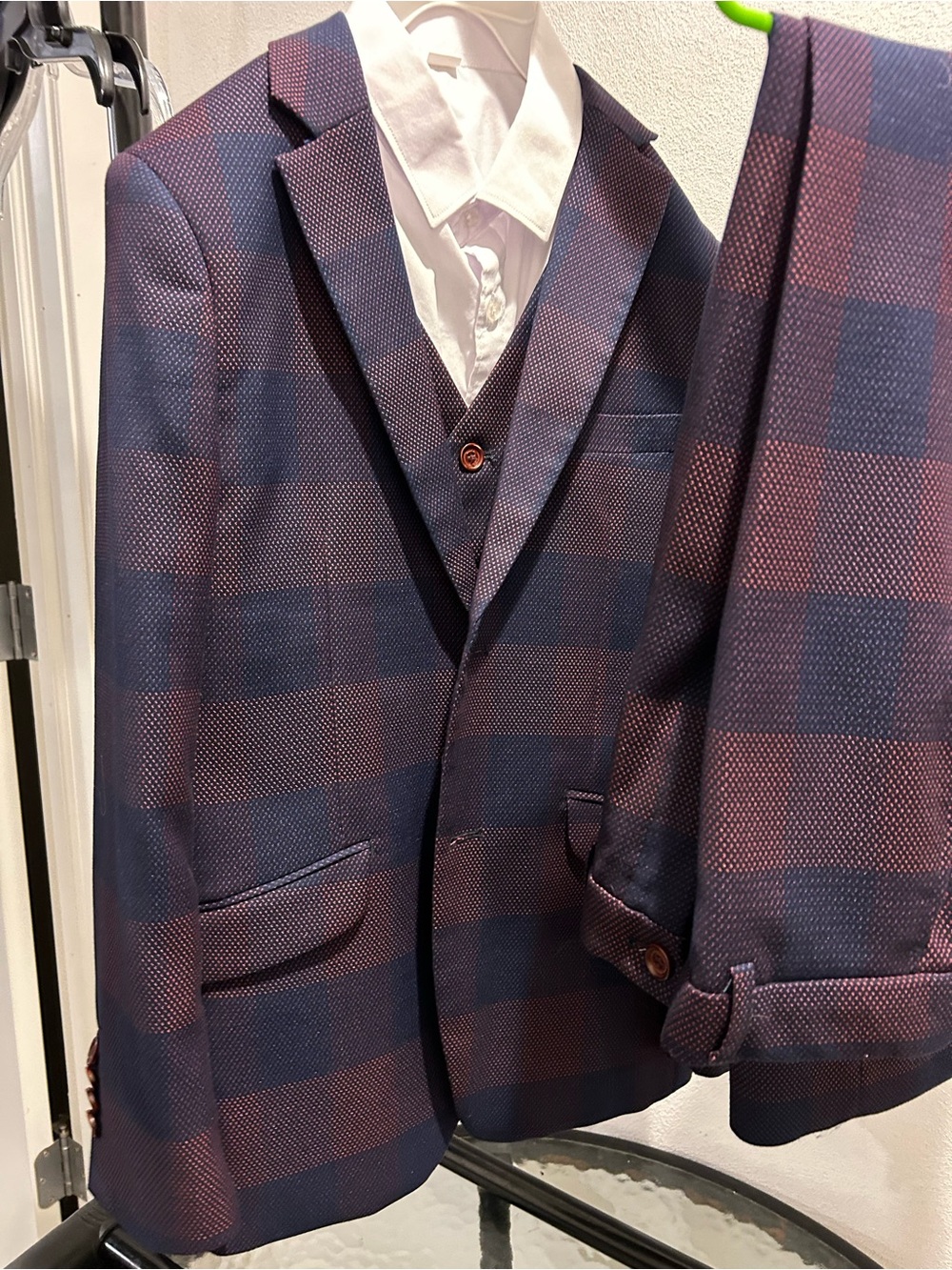 Suit boy’s elegant like new!! Size 9-10 like new!!